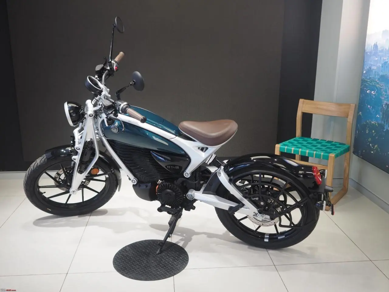 Royal Enfield Flying Flea C6 Gets New Parachute White Colour; 154 km Range, ₹2.79 Lakh Price